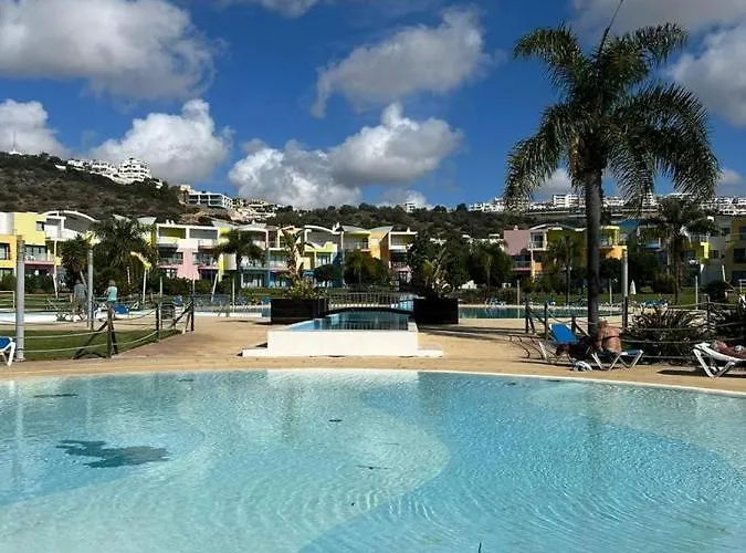 Colorful Cozy View Apartment